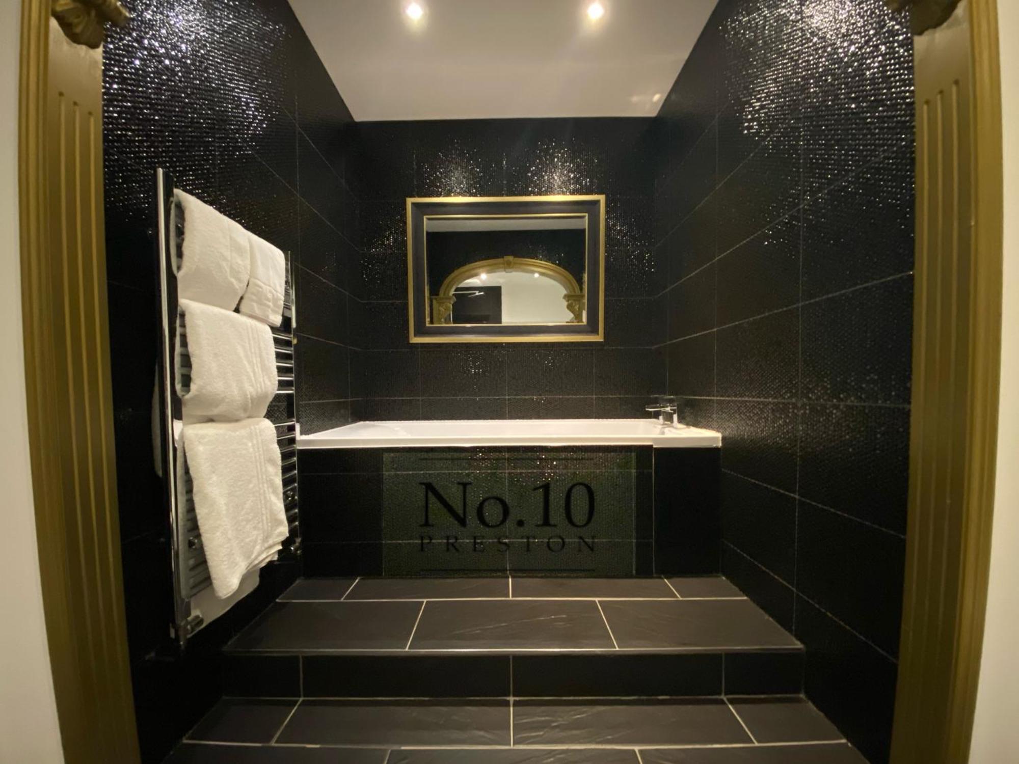No.10 Preston Otel Preston  Dış mekan fotoğraf